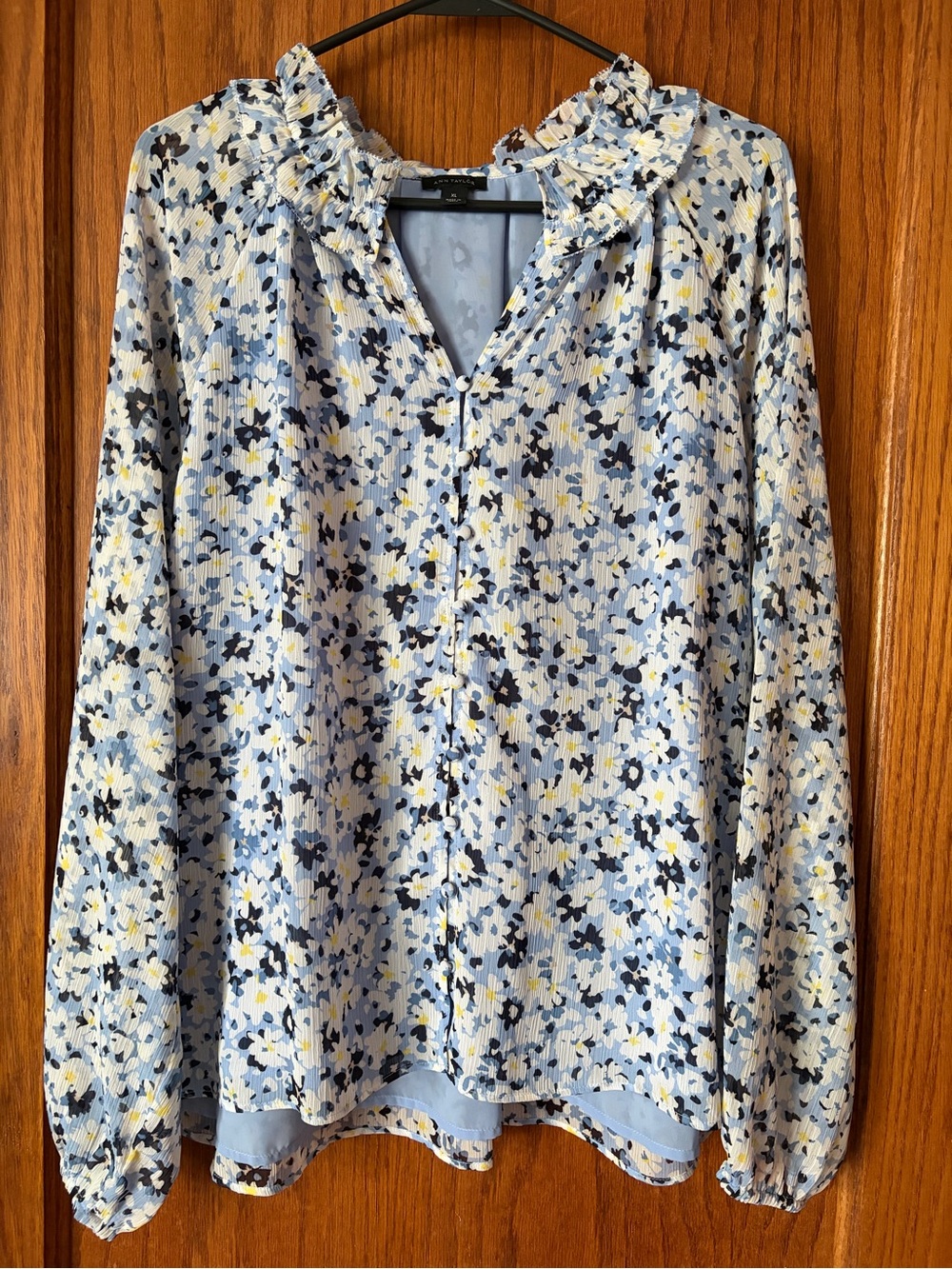 Ann Taylor Light Blue Floral Button-Front Shirt